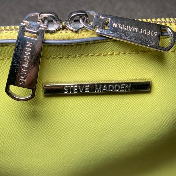 Steve Madden - Bright Yellow Purse with Silver Accents - Picture 3 of 16